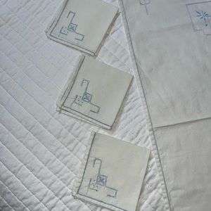 Vintage hand embroidered table cloth and 3 napkins